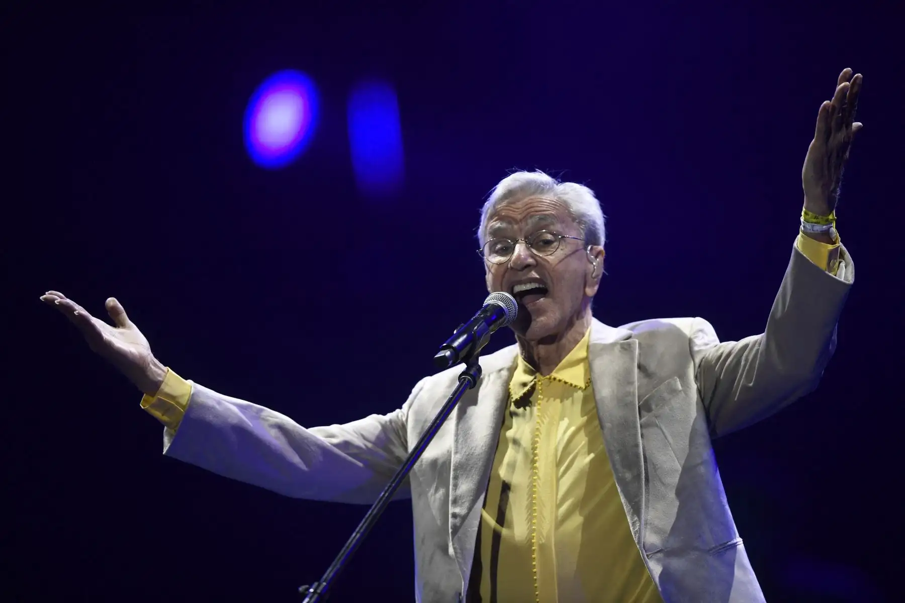 En 1976 formó un grupo con Gilberto Gil, Gal Costa y Maria Bethânia, e hicieron una gira por Brasil con el nombre de «Doces Bárbaros». AFP