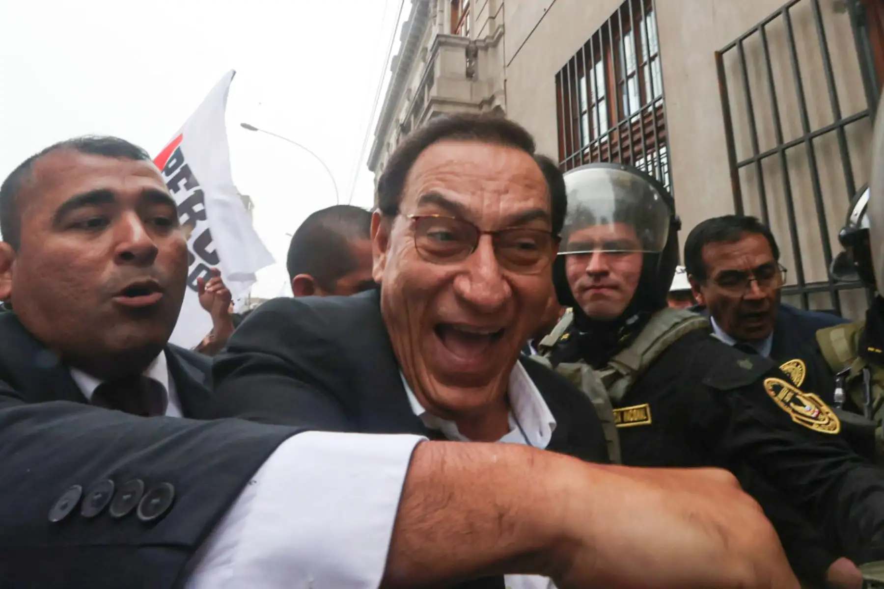 Martín Vizcarra llega a la audiencia de prisión preventiva por seis meses por los casos Lomas de Ilo y Hospital regional de Moquegua. Foto: ANDINA/Juan Carlos Guzmán