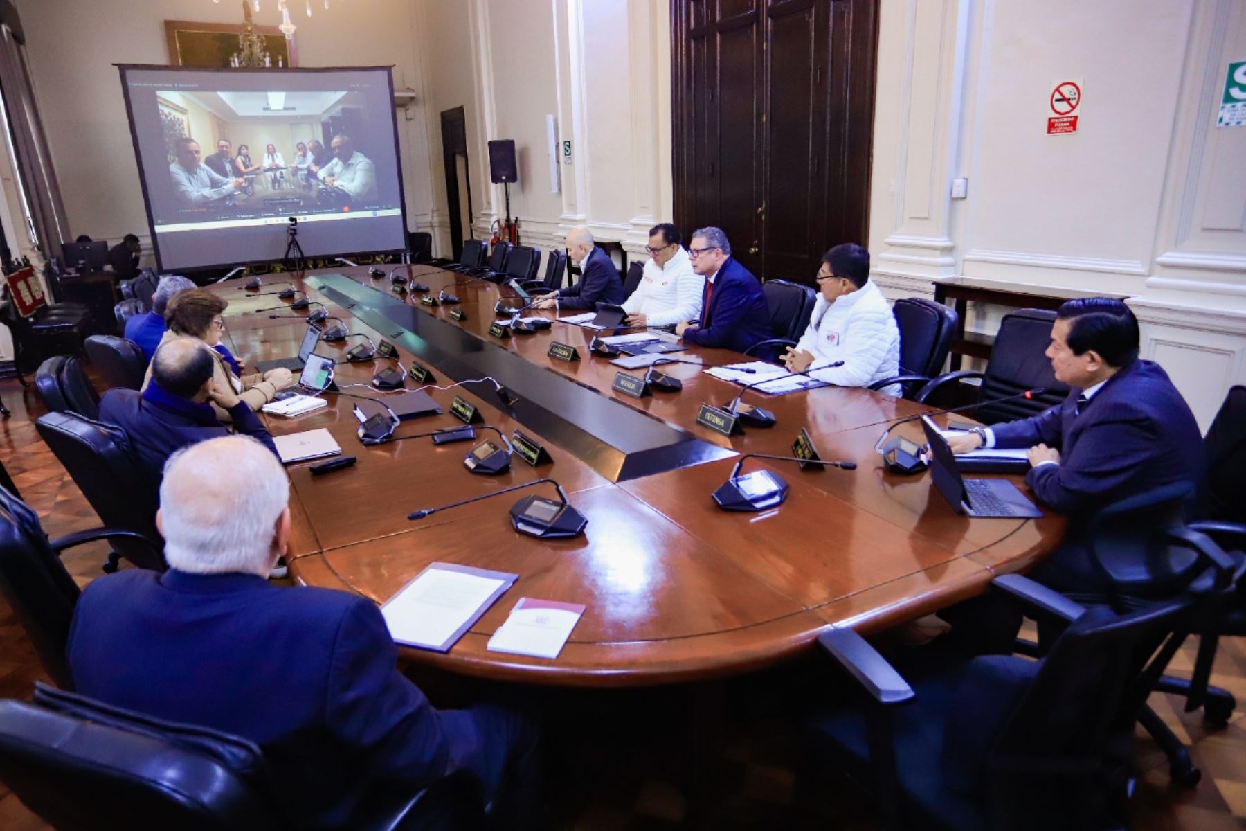 Desde Japón, la presidenta Dina Boluarte Zegarra lideró de manera virtual una nueva sesión del Consejo de Ministros, en la que se abordaron temas de interés para el país. Foto: ANDINA/Prensa Presidencia