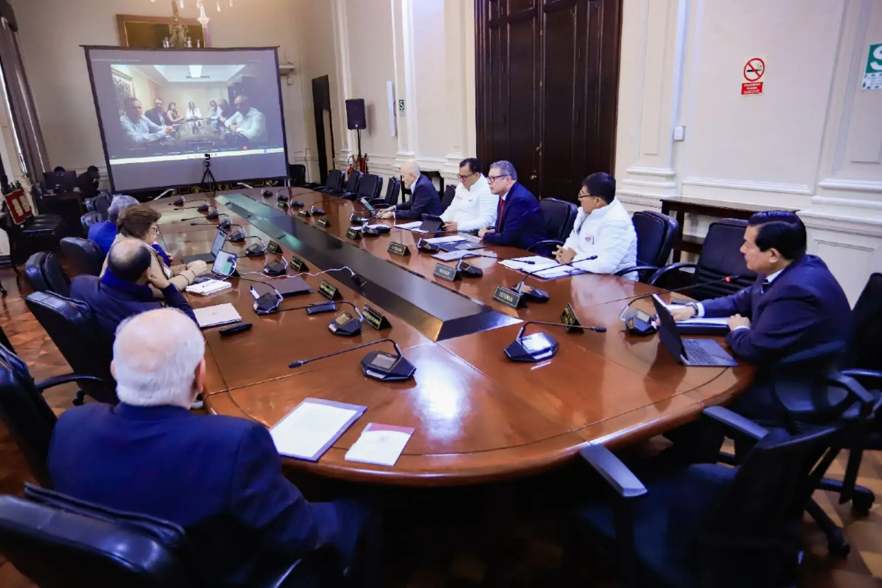 Desde Japón, la presidenta Dina Boluarte Zegarra lideró de manera virtual una nueva sesión del Consejo de Ministros, en la que se abordaron temas de interés para el país. Foto: ANDINA/Prensa Presidencia