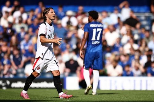 Luka Modric hizo su debut con el Milan