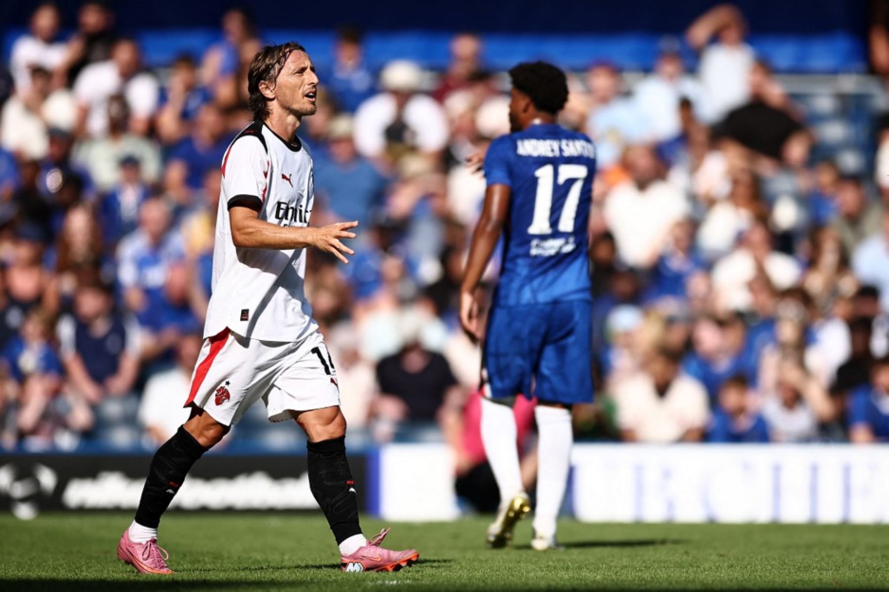 Luka Modric hizo su debut con el Milan