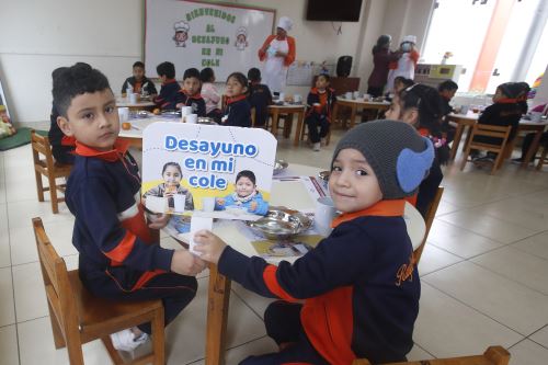 MIDIS da inicio al piloto de la nueva forma de atención “Desayuno en mi cole” en la I.E 667 Rayito de Luz en Manchay, Pachacamac