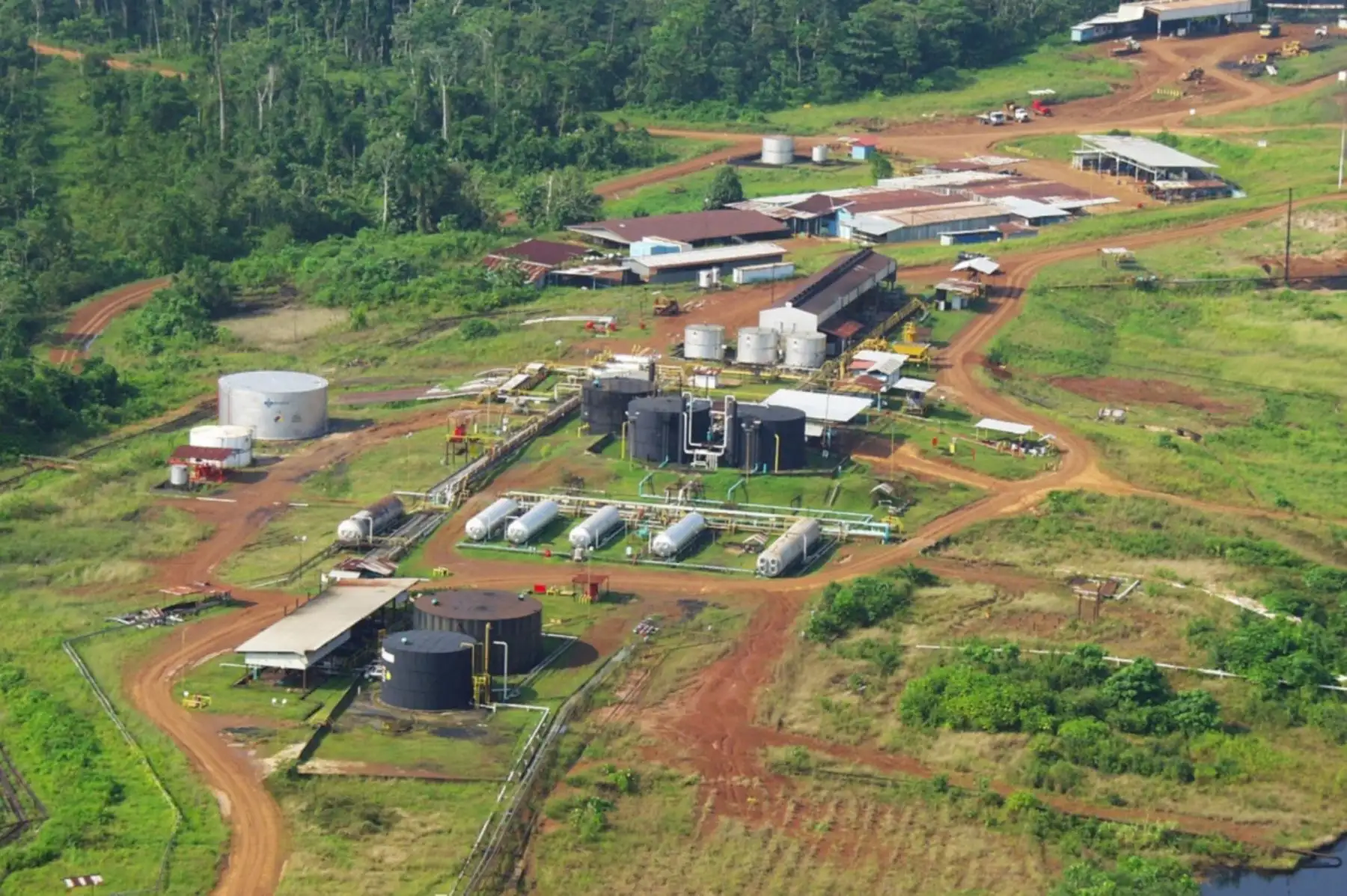Perupetro y Petrotal suscriben convenio para estudiar potencial de Cuenca Marañón
