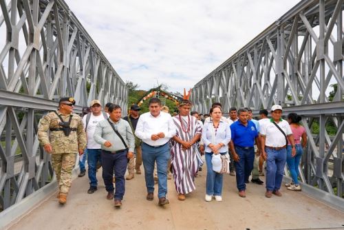 El puente Quempiri tiene 120 metros de longitud, 4.95 metros de ancho y capacidad para soportar más de 35 toneladas,