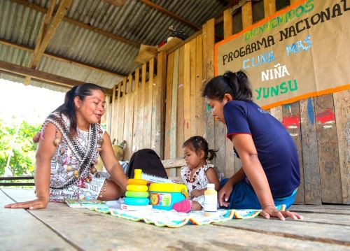 Más de 26,000 niños que viven en 75 distritos fronterizos del país se benefician con los servicios que brinda el programa Cuna Más. ANDINA/Difusión