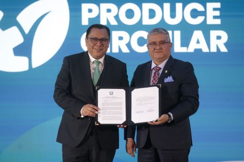 Ministro de la Producción inaugura la I Cumbre  Produce Circular  para impulsar la economía sostenible en el país