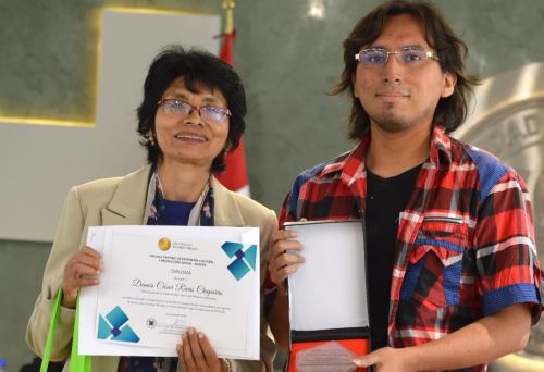 URP organiza XXIX Juegos Florales Universitarios 2025 en categorías de cuento y poesía.