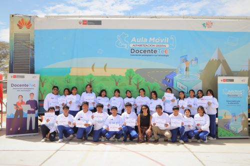 Aula Móvil culmina su recorrido 2025 y supera la meta de alfabetización digital