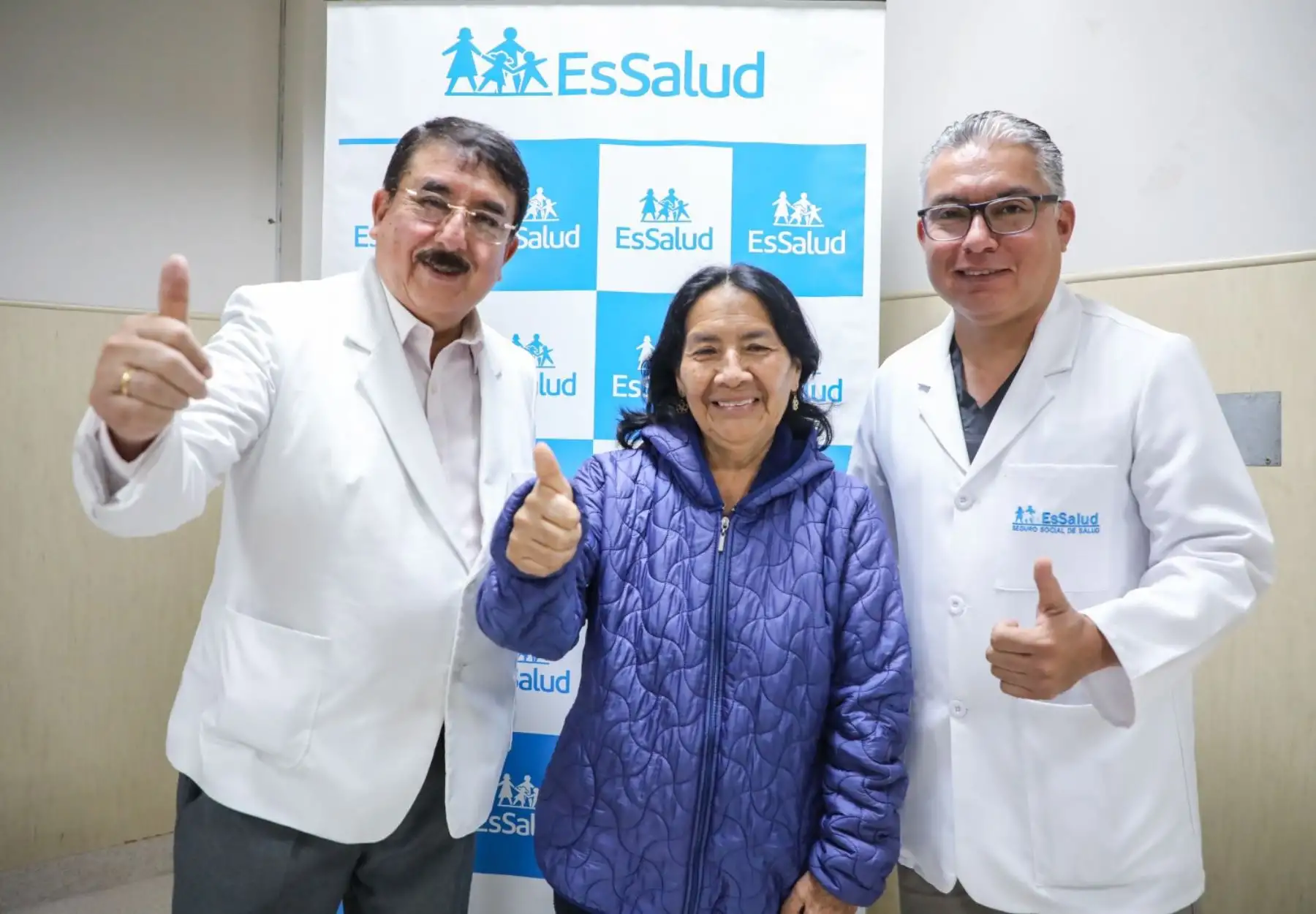 Especialistas del Hospital de Alta Complejidad Virgen de la Puerta de EsSalud, ubicado en la ciudad de Trujillo, extirparon por primera vez un tumor hepático agresivo a una paciente de 63 años de edad. ANDINA/Difusión