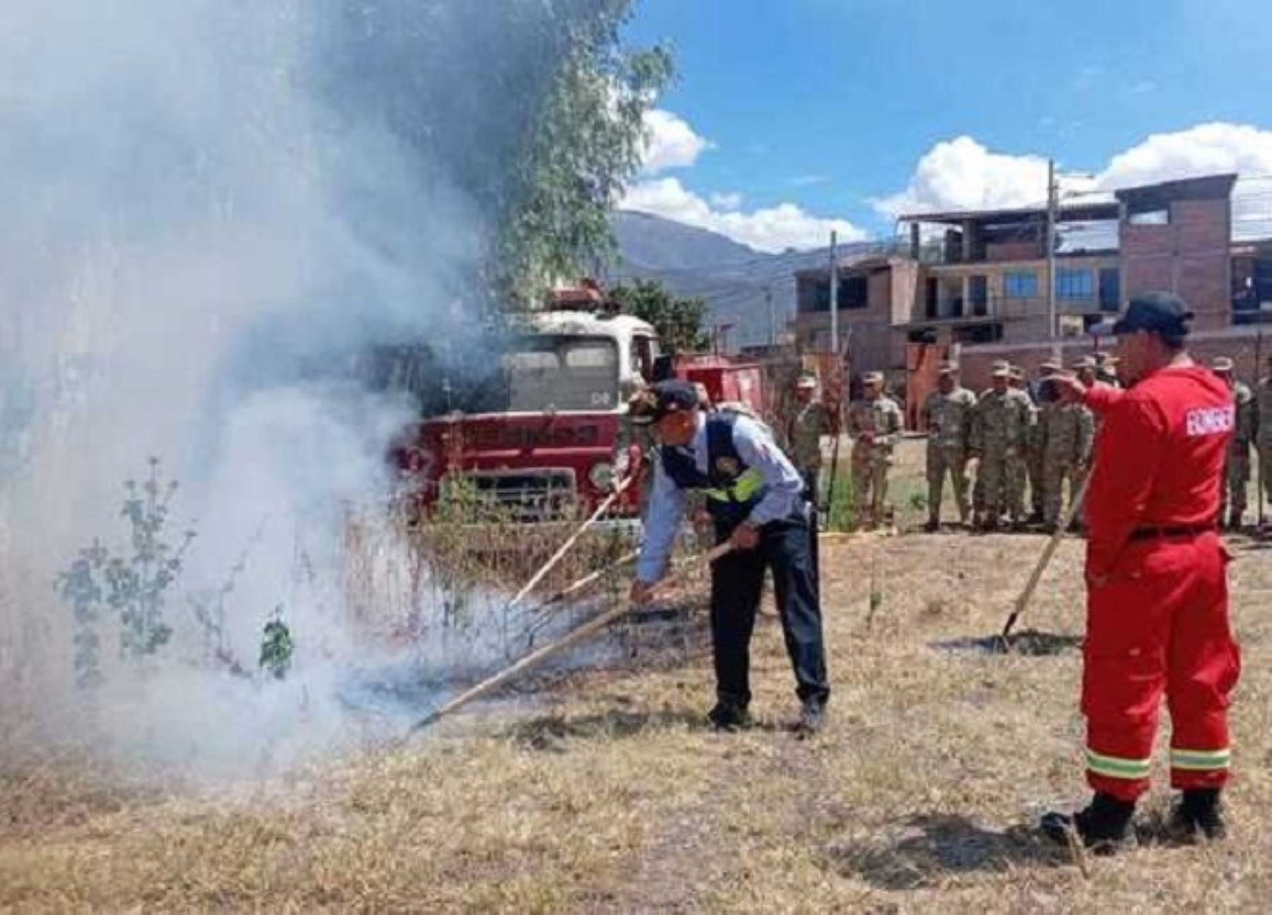 Brigadistas, bomberos, policías, soldados y líderes comunitarios de Áncash fueron capacitados en el combate contra los incendios forestales. ANDINA/Difusión
