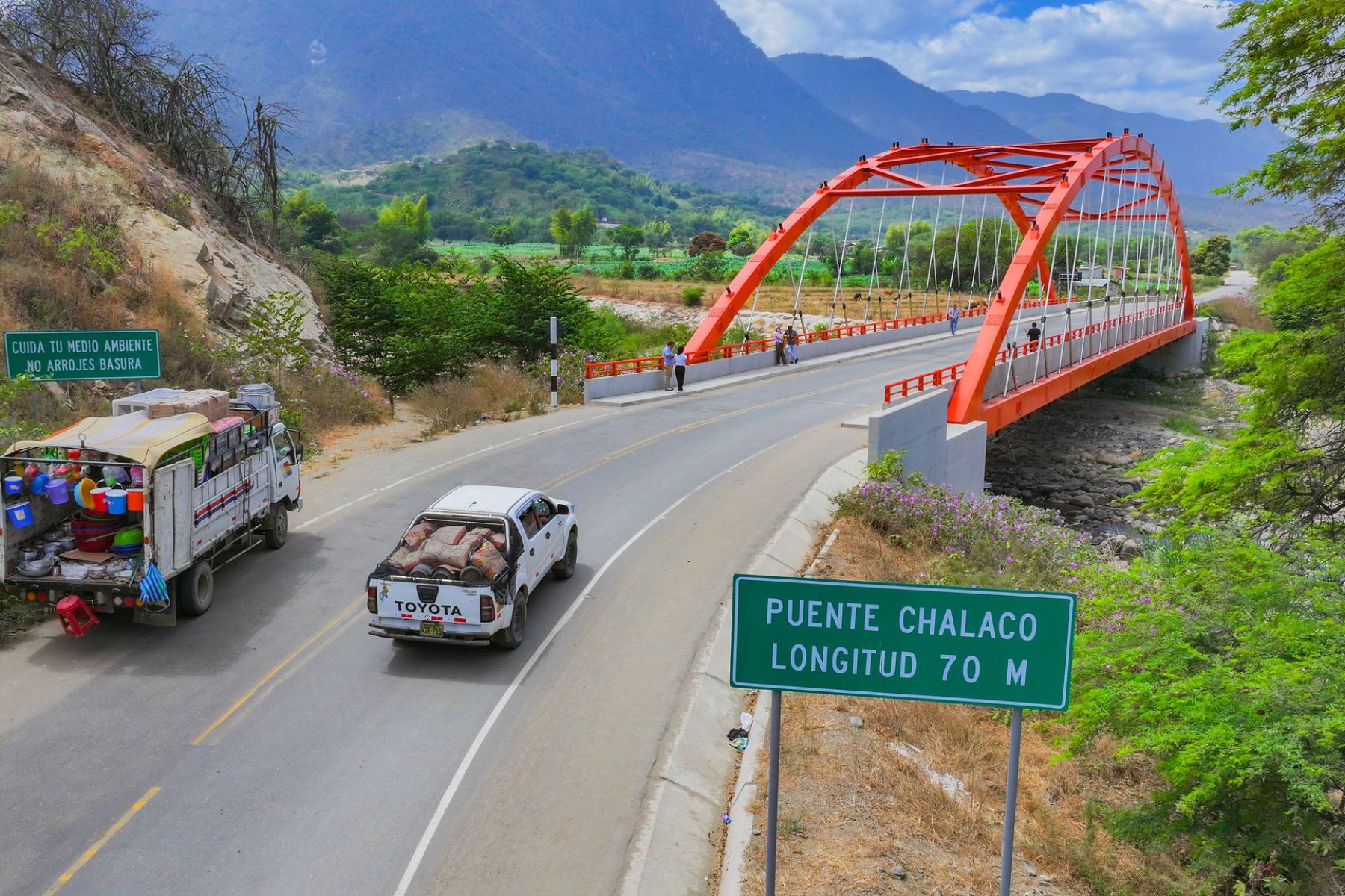 La nueva infraestructura restablece la conectividad vial en el distrito de Santa Catalina de Mossa y beneficiará a miles de habitantes, mejorando el transporte de productos agrícolas, el turismo local y la economía regional. Foto: ANDINA/Difusión MTC