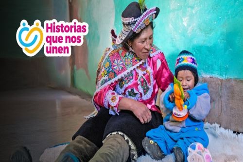 Con Cuna Más bebé huancavelicano disfruta de primera infancia con amor y cuidado