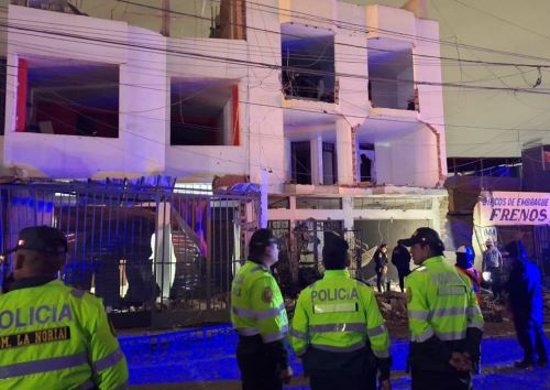 La detonación de una gran carga de dinamita en la ciudad de Trujillo dejó tres personas heridas, un edificio destruido y más de 100 viviendas afectadas. ANDINA/Difusión