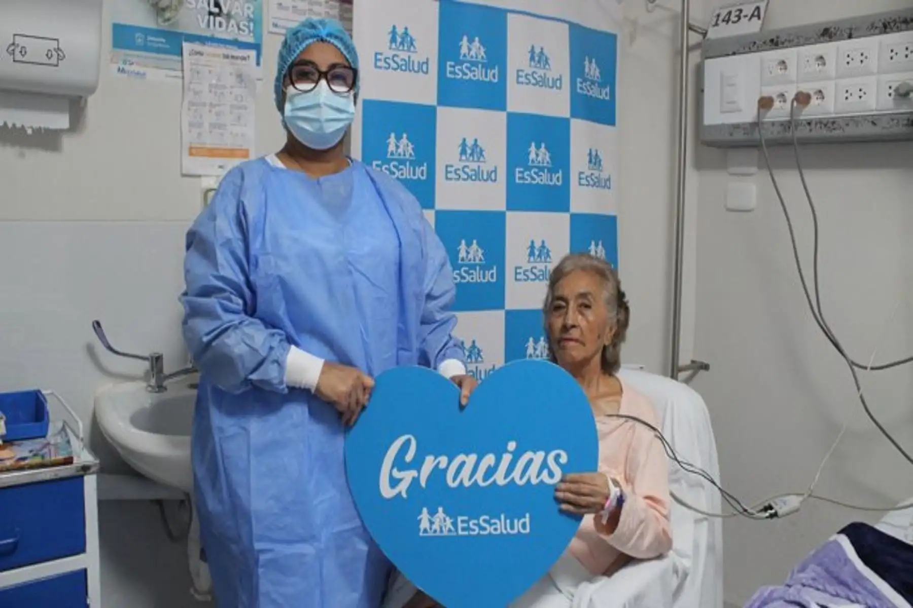 EsSalud realizó innovador procedimiento cardíaco a Brígida Fernández, paciente de 81 años. Foto: ANDINA/Difusión