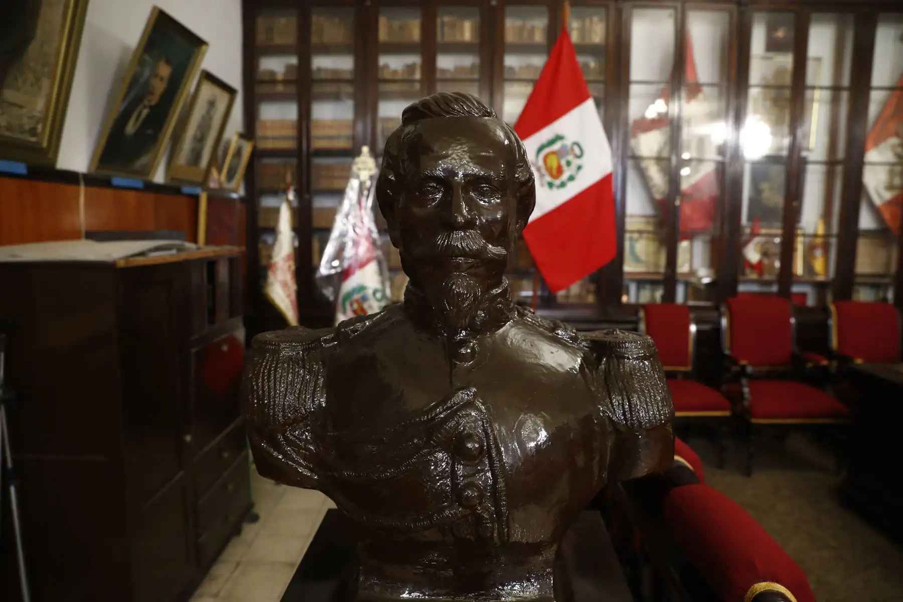 Detalles y piezas históricas de la Benemérita Sociedad de Artesanos de Auxilios Mutuos "El Porvenir" de Tacna, fundada en 1873. Foto: ANDINA/Daniel Bracamonte