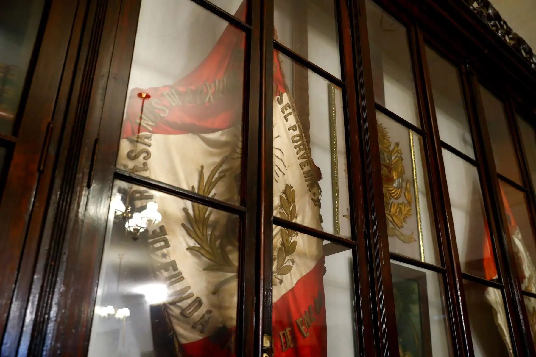 Detalles y piezas históricas de la Benemérita Sociedad de Artesanos de Auxilios Mutuos "El Porvenir" de Tacna, fundada en 1873. Foto: ANDINA/Daniel Bracamonte