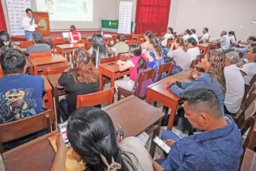 Sanipes capacita a pescadores en buenas prácticas del manejo de productos hidrobiológicos. ANDINA/Difusión