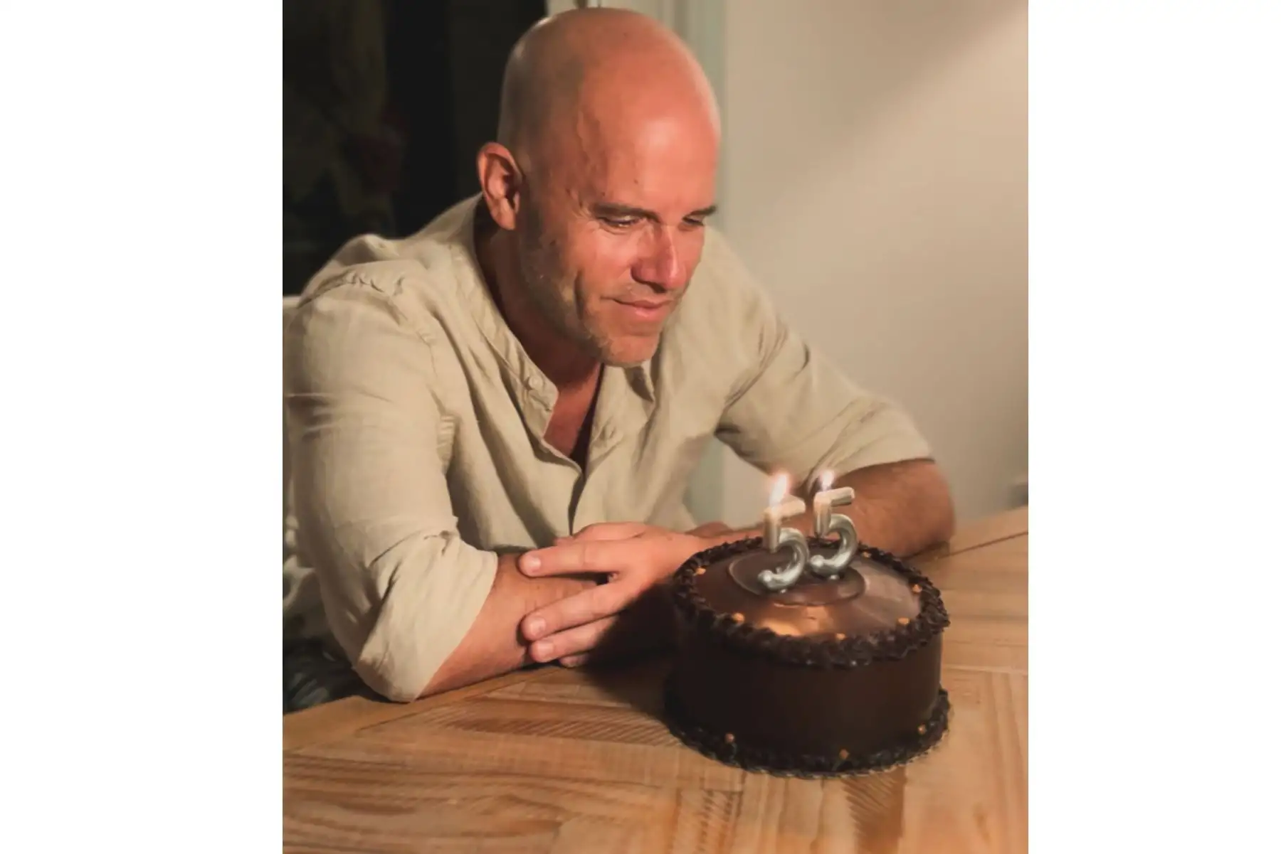 El gran cantante Gian Marco Zignago celebra sus 55 años de vida.Desde su cuenta de facebook, Gian Marco se dirige a sus seguidores: " “Hoy cumplo 55 años…y me suenan a comienzo, a caminos nuevos, a sueños cumplidos y muchos en la lista por cumplir ".
Foto: INTERNET/Medios