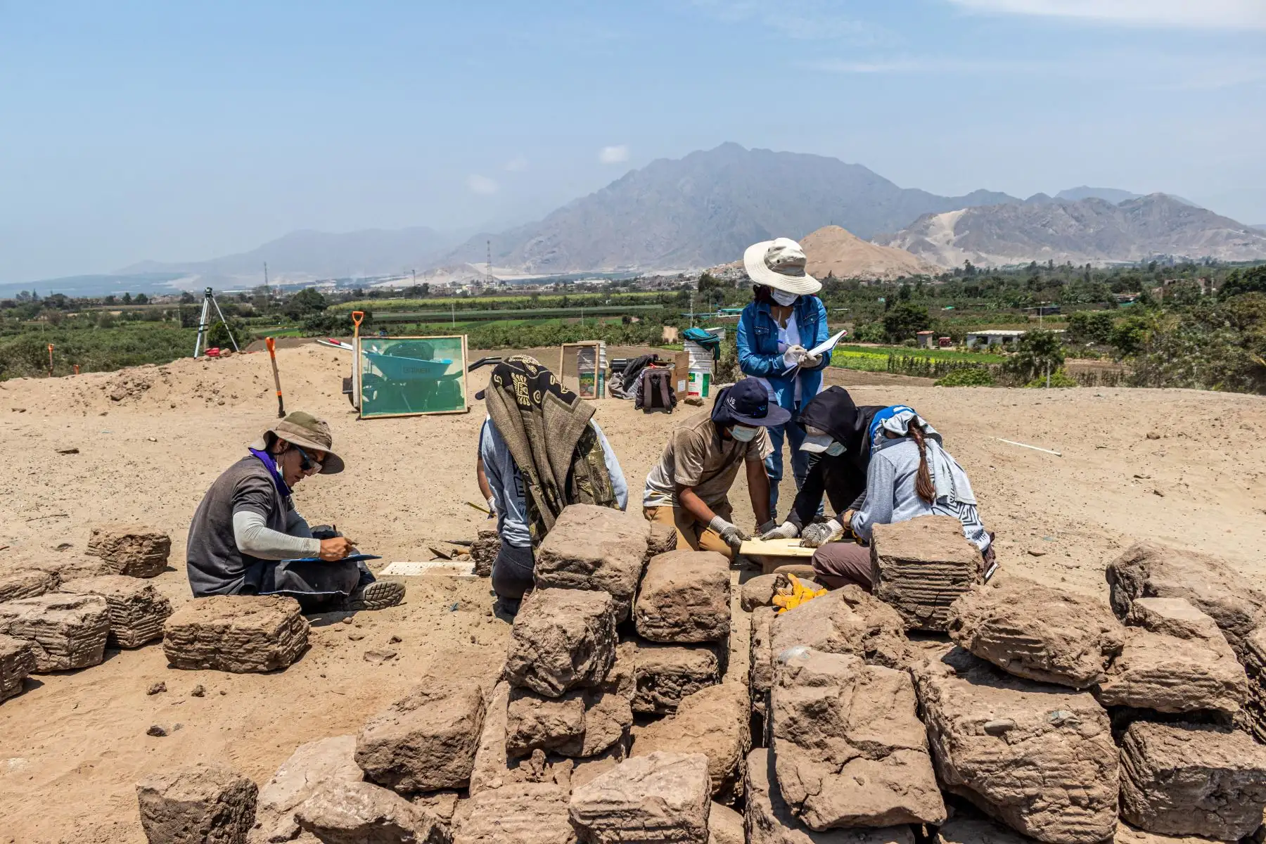 Un equipo de arqueólogos peruanos halló en la huaca Amalia evidencia de lo que habría sido la residencia de un personaje importante, que vivió entre los años 100 antes de Cristo hasta el 700 de nuestra era.
Foto: cortesía Feren Castillo