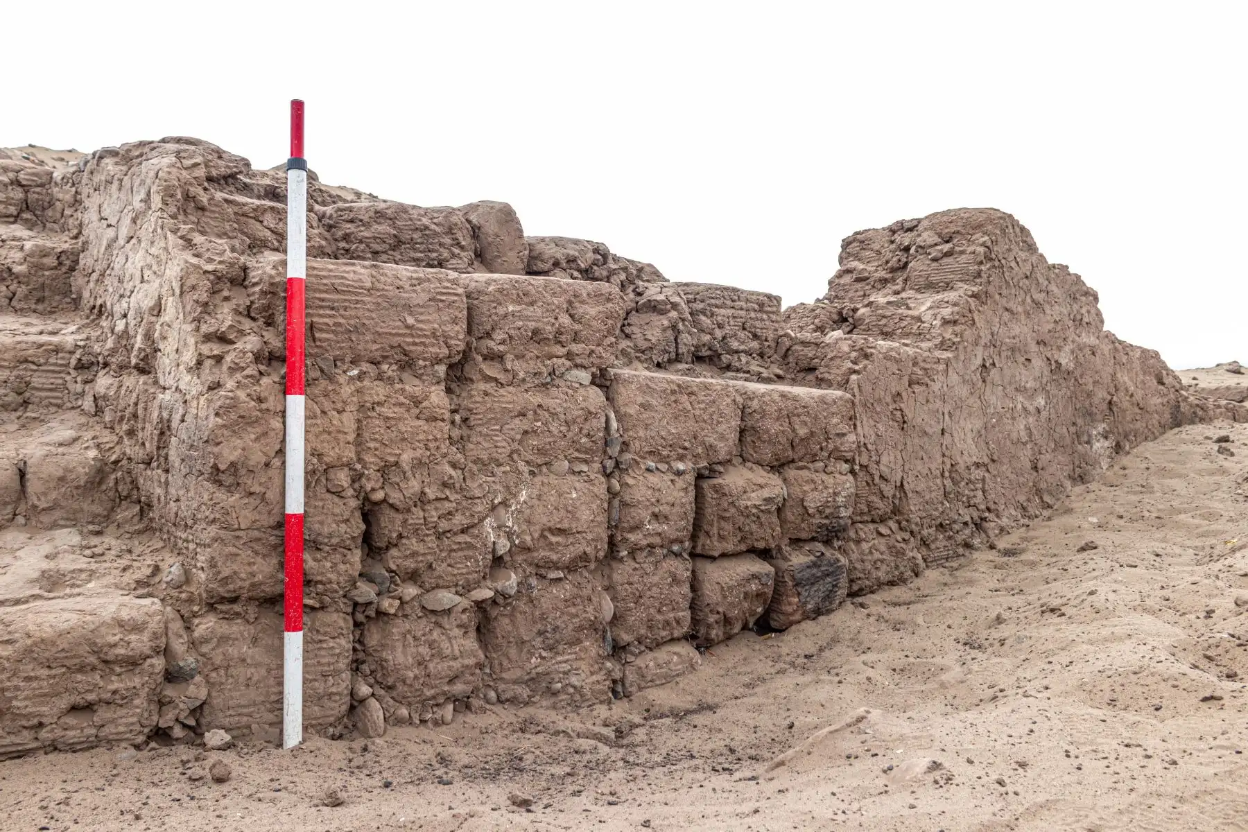 Un equipo de arqueólogos peruanos halló en la huaca Amalia evidencia de lo que habría sido la residencia de un personaje importante, que vivió entre los años 100 antes de Cristo hasta el 700 de nuestra era.
Foto: cortesía Feren Castillo