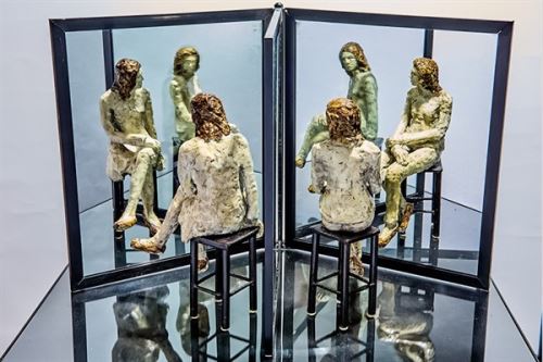 Espejos y reflejos: Muestra escultórica de Chichi Uccelli