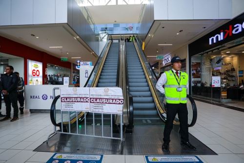 Los responsables de la empresa no han presentado un informe actualizado de operatividad de las escaleras,