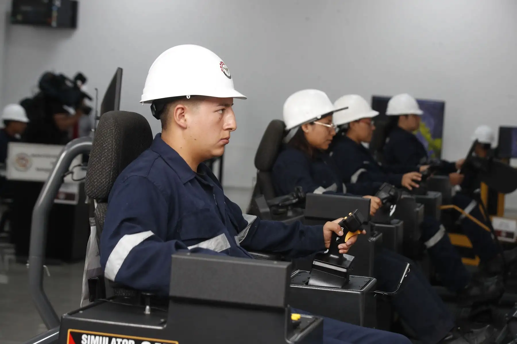 El Instituto de Educación Superior Tecnológico Público de las Fuerzas Armadas (IESTPFFAA), órgano académico adscrito al Ministerio de Defensa, presentará las nuevas oportunidades de desarrollo que ofrece en sus 12 carreras técnicas dirigidas a los jóvenes que cumplieron el Servicio Militar Voluntario.
Foto: ANDINA/Eddy Ramos