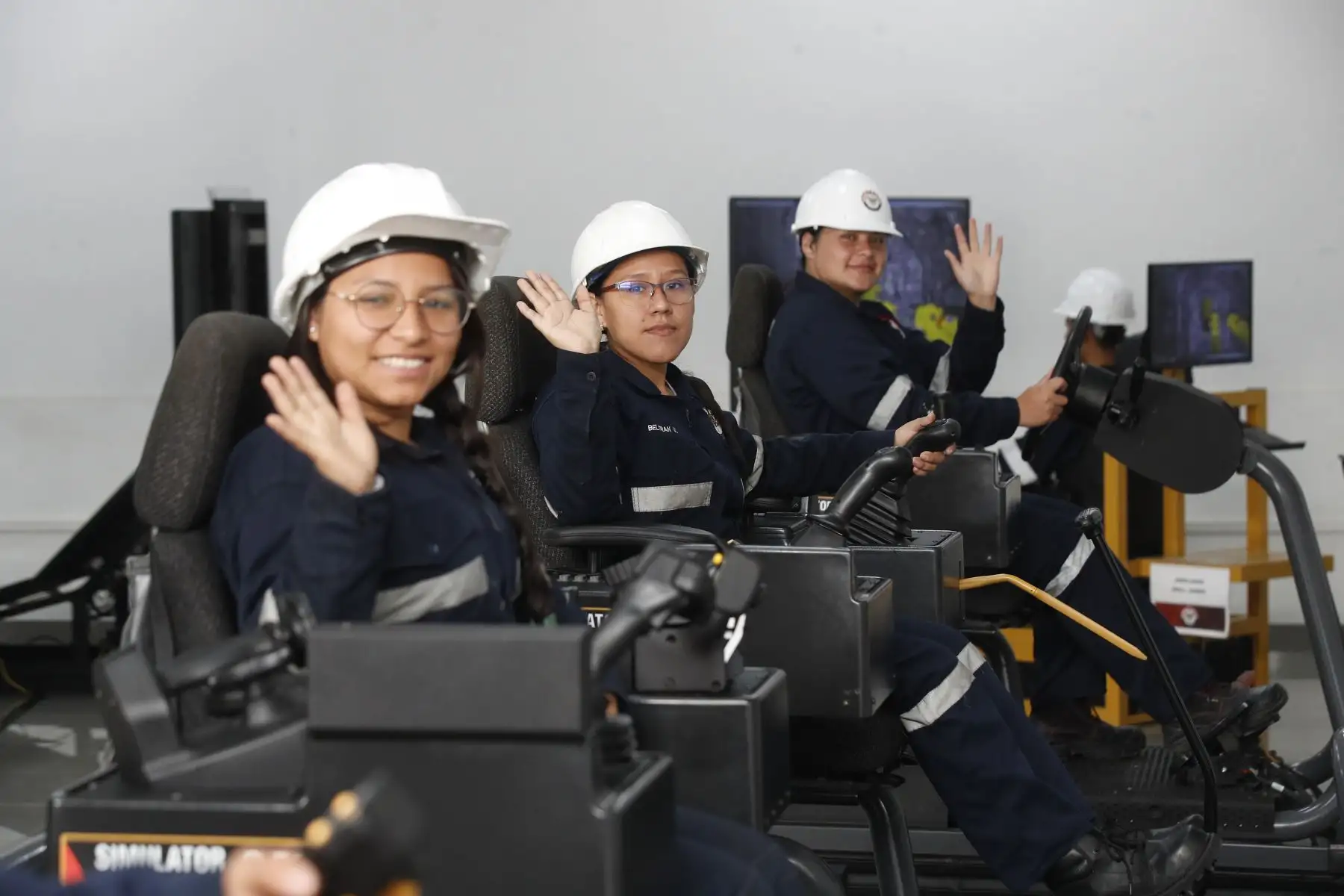 El Instituto de Educación Superior Tecnológico Público de las Fuerzas Armadas (IESTPFFAA), órgano académico adscrito al Ministerio de Defensa, presentará las nuevas oportunidades de desarrollo que ofrece en sus 12 carreras técnicas dirigidas a los jóvenes que cumplieron el Servicio Militar Voluntario.
Foto: ANDINA/Eddy Ramos