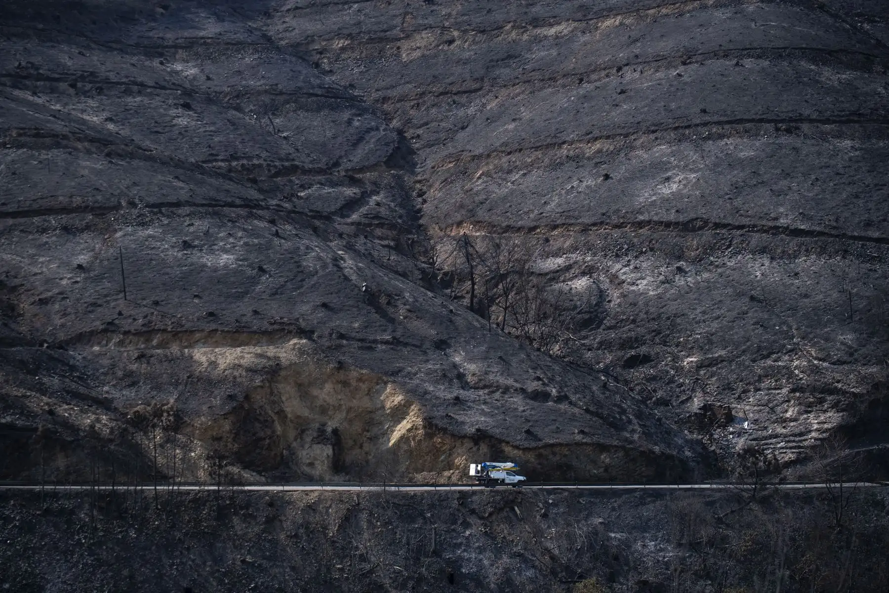 Uno de los incendios más graves de Extremadura, en Jarilla (Cáceres), ingresó a la región vecina de Castilla y León, otra de las comunidades más afectadas,. AFP