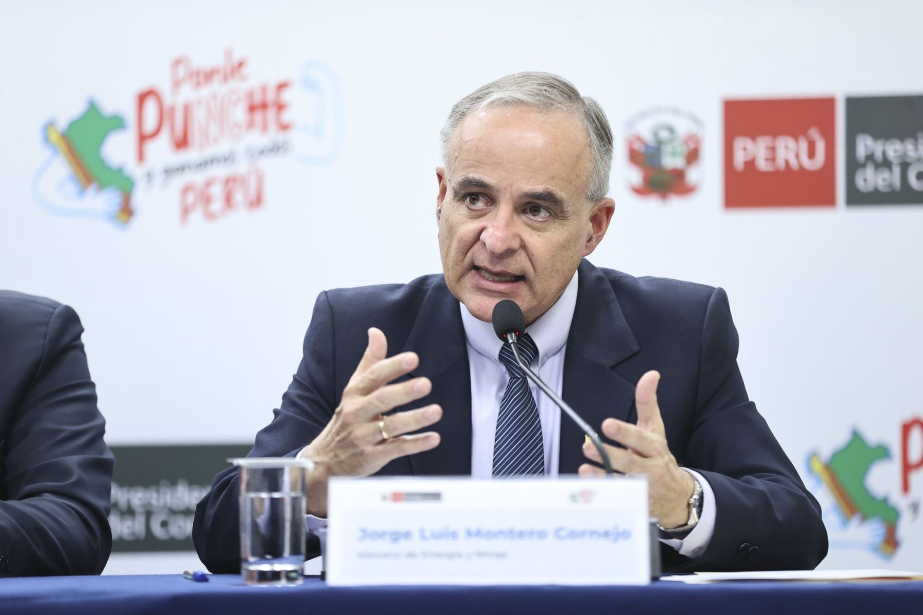 Ministro de Energía y Minas, Jorge Montero, enfatiza la importancia de la minería para el crecimiento económico del Perú. Foto: PCM