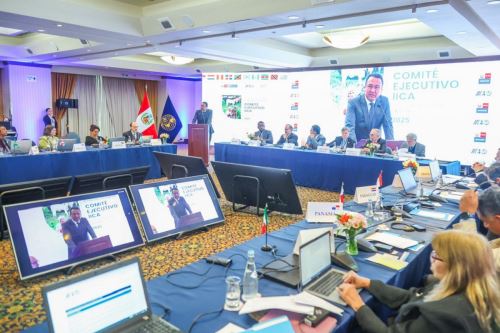 El ministro de Desarrollo Agrario y Riego, Angel Manero, clausuró la Cuadragésima Quinta Reunión Ordinaria del Comité Ejecutivo del Instituto Interamericano de Cooperación para la Agricultura (IICA) en Lima. Foto: Cortesía.