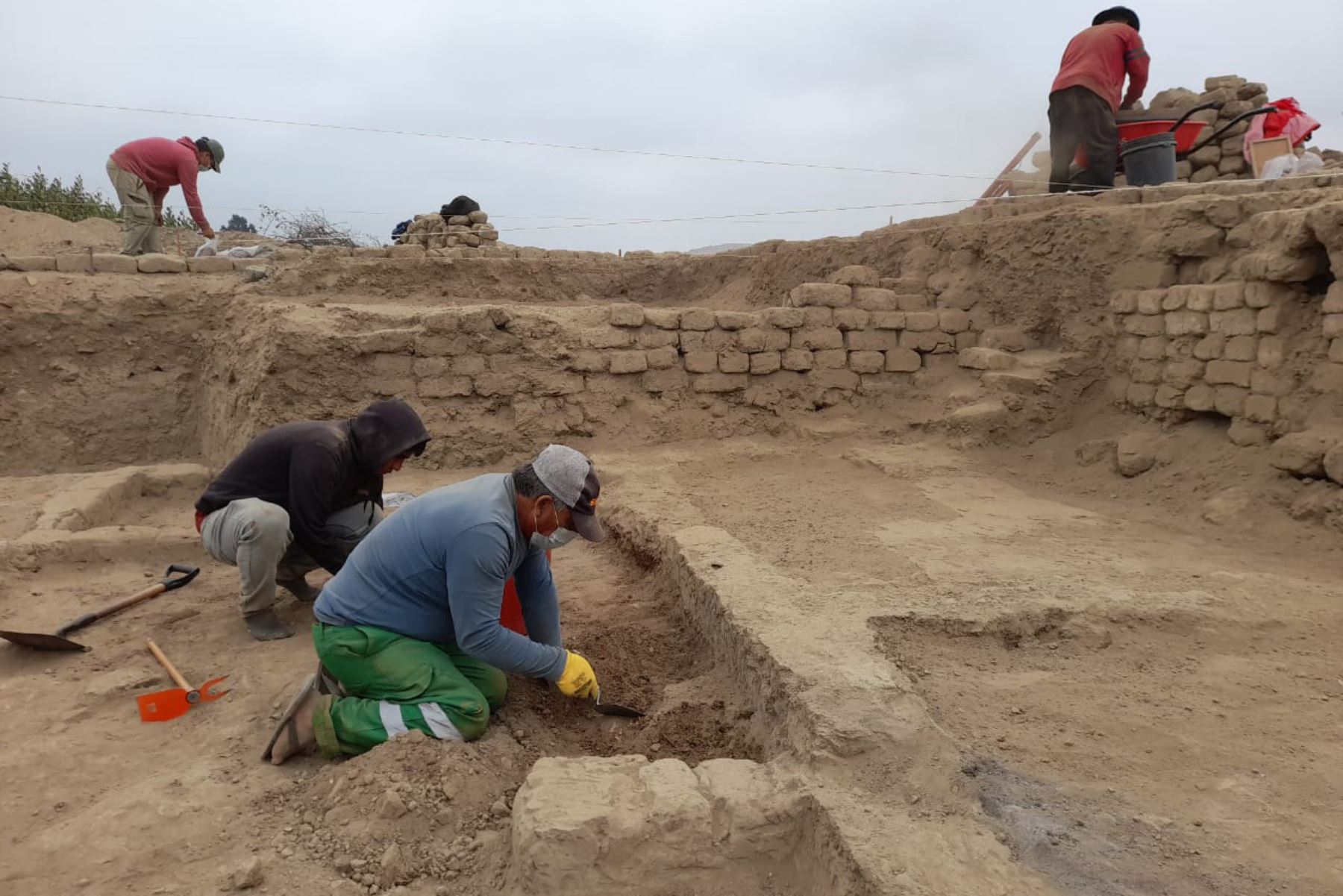 se ha encontrado en esta suerte de mansión o palacio una zona separada -a través de una muralla de entre un metro y metro y medio de alto- de las áreas utilizadas para la artesanía y para labores domésticas. Foto: Difusión