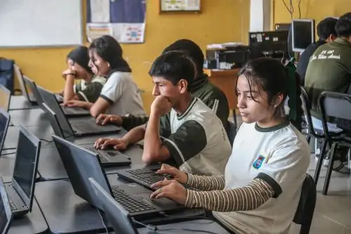 Alianza educativa beneficiará a estudiantes de Básica Regular y Alternativa. Foto: ANDINA/Difusión