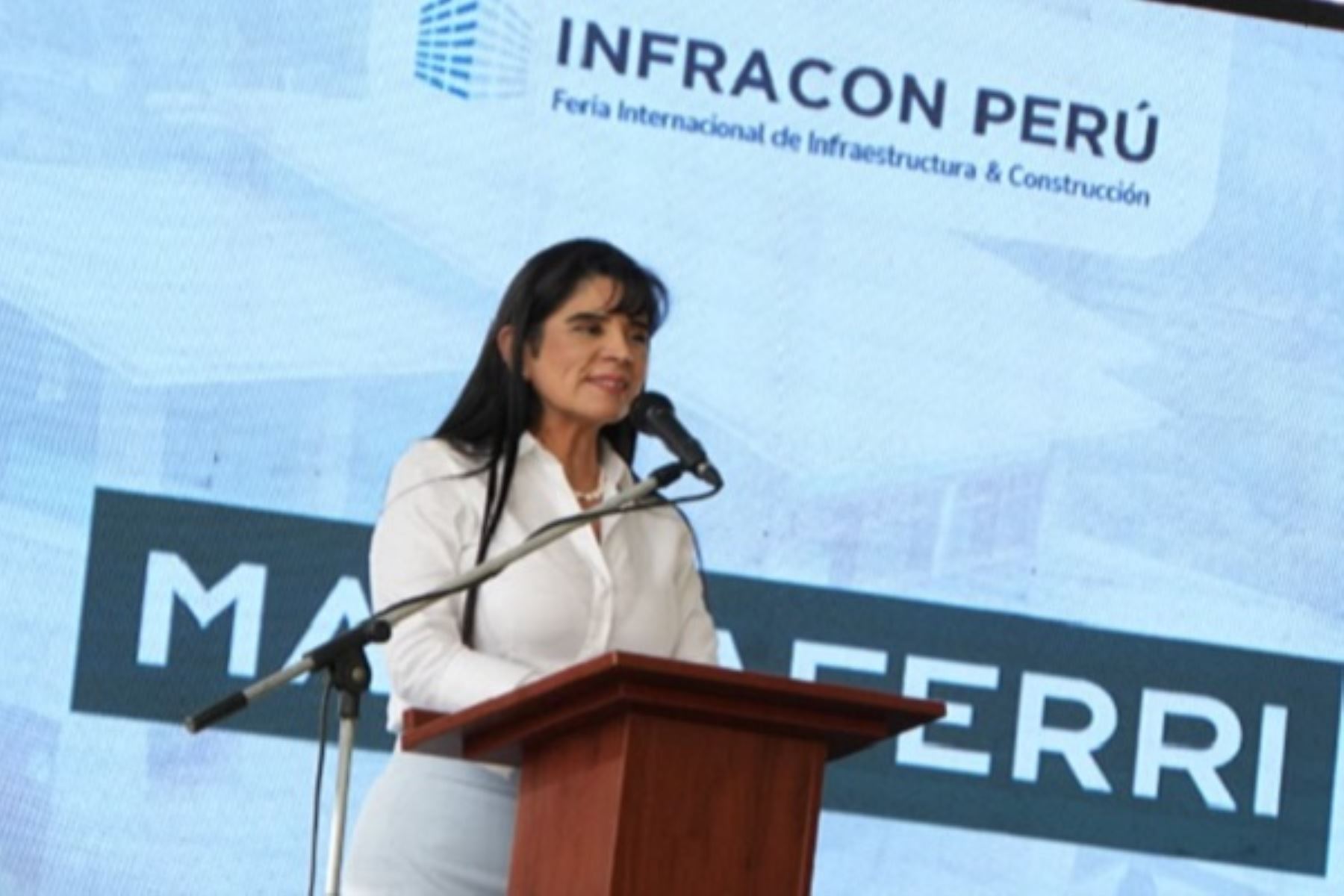 Ministra de Comercio Exterior y Turismo, Desilú León. Foto: Cortesía.