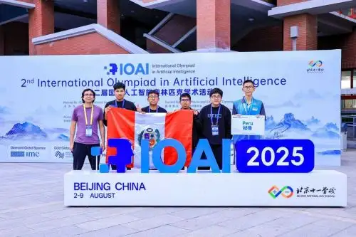 Cuatro escolares peruanos del colegio Cramer de Puno llevaron por primera vez al país a competir en la Olimpiada Internacional de Inteligencia Artificial (IOAI)