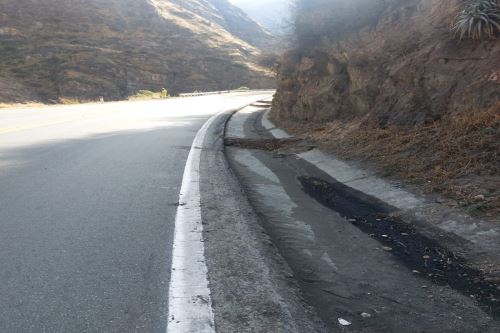 Fiscalía investiga daños por derrame de petróleo que habría llegado al río Rímac tras accidente de tránsito. Foto: ANDINA/Difusión