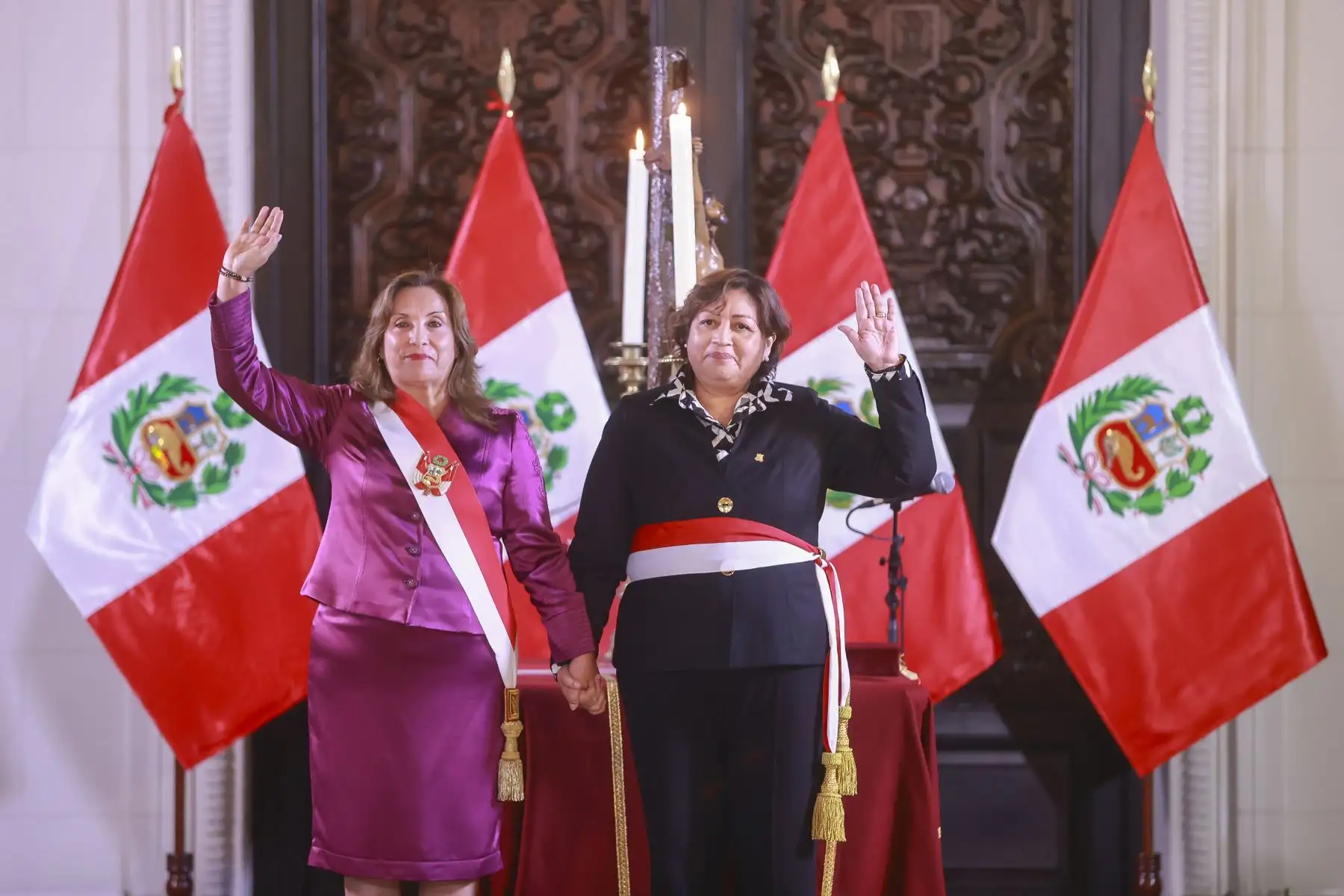 La presidenta de la república Dina Ercilia Boluarte Zegarra tomó juramento a los ministros de Estado en los sectores de Justicia y Derechos Humanos, Mujer y Poblaciones Vulnerables y Desarrollo e Inclusión Social. Foto: ANDINA/ Prensa Presidencia