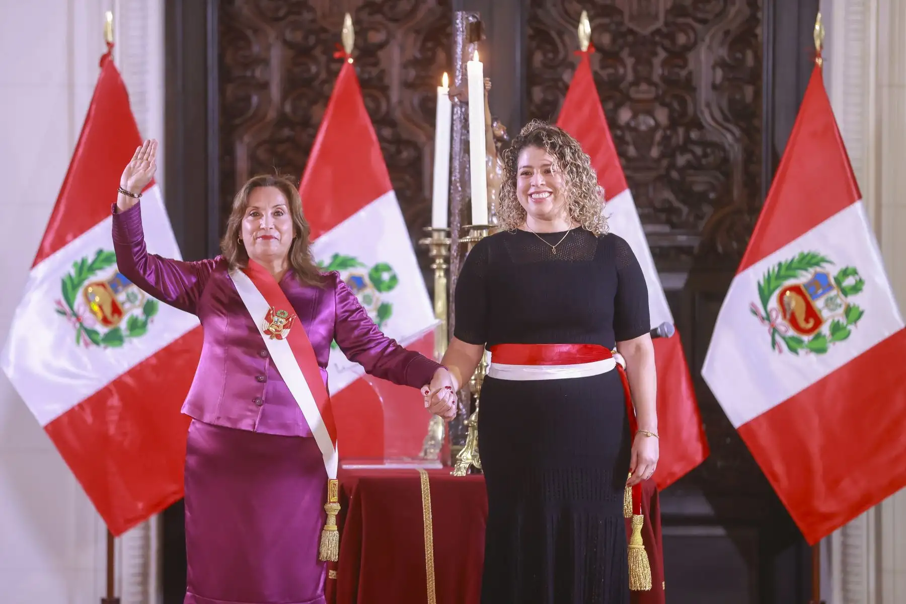 La presidenta de la república Dina Ercilia Boluarte Zegarra tomó juramento a los ministros de Estado en los sectores de Justicia y Derechos Humanos, Mujer y Poblaciones Vulnerables y Desarrollo e Inclusión Social. Foto: ANDINA/ Prensa Presidencia