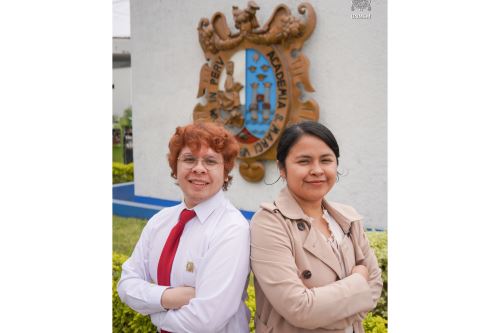 Gabriel Alexander Revilla Chirinos, de la Facultad de Ciencias Biológicas, y Carolina Grandez Medina, de la Facultad de Ingeniería Geológica, Minera, Metalúrgica y Geográfica. Ambos viajarán a distintos países del continente europeo para seguir una formación académica de excelencia. Foto: ANDINA/Difusión