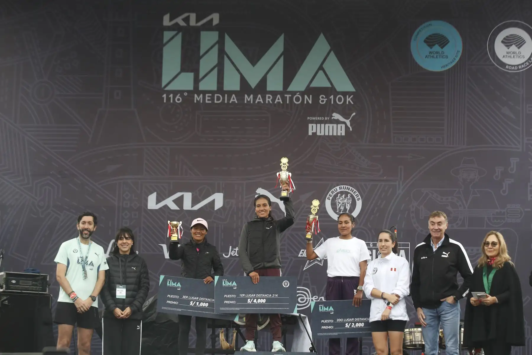 Lima es el  escenario de  la 116 edición de la KIA Media Maratón de Lima y 10K powered by PUMA, que se desarrolla hoy domingo 24 de agosto. En la imagen, Zaida Meneses, ganadora con el 1er lugar de la competencia 21 k en modalidad mujeres.
Foto: ANDINA/Eddy Ramos