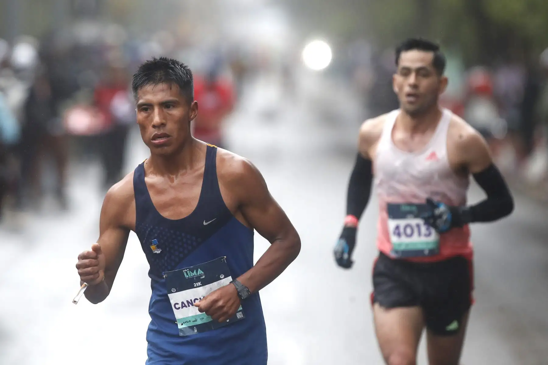 La capital vive una jornada deportiva multitudinaria con la 116 edición de la Media Maratón de Lima y la carrera 10K, que congrega hoy domingo 24 de agosto a más de 20 mil corredores nacionales e internacionales.
Foto: ANDINA/ Eddy Ramos