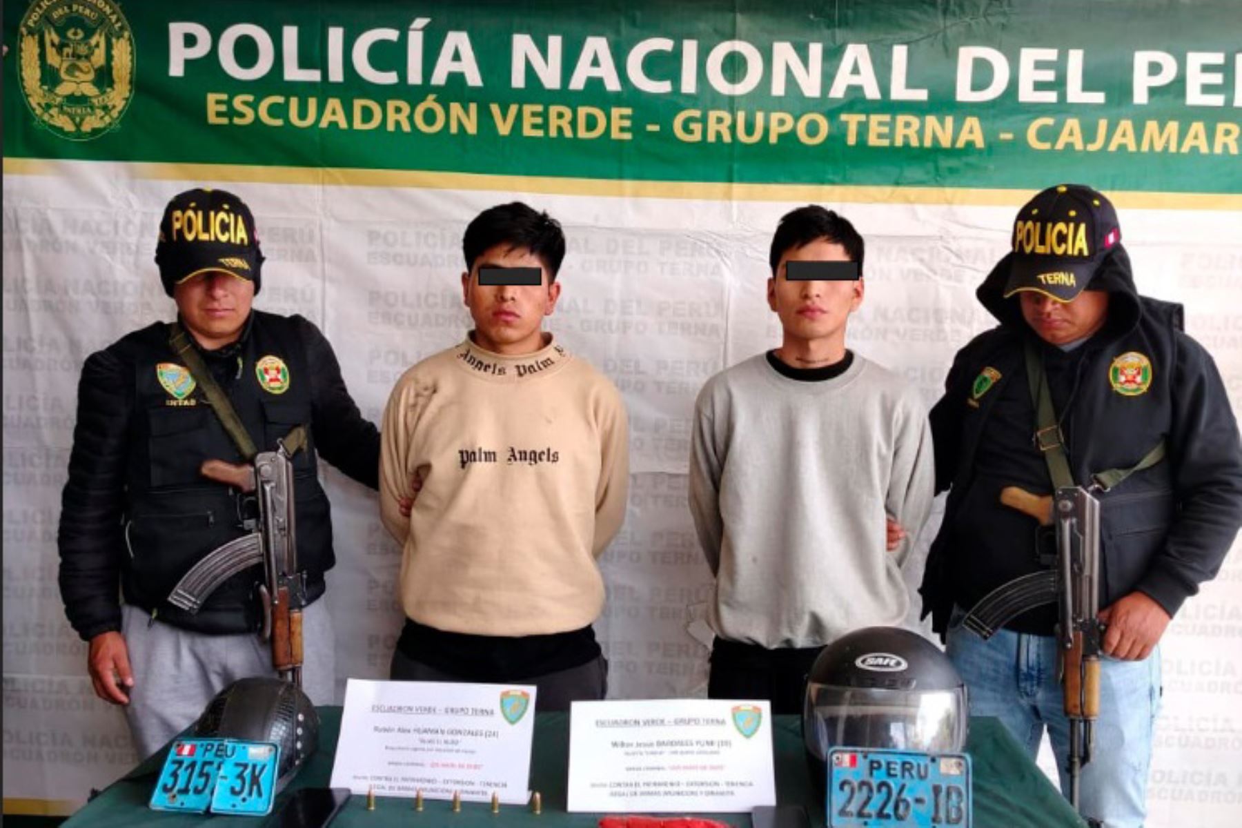 Cayeron  Wilter Bardales Yumi (19) y Rubén Huamán Gonzáles (24), este último con una requisitoria vigente por violación sexual a una menor de edad. Foto: Mininter.