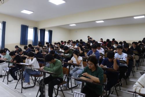 Todos los postulantes que rindieron el examen serán convocados para que en 15 días lo vuelvan a dar de forma gratuita.