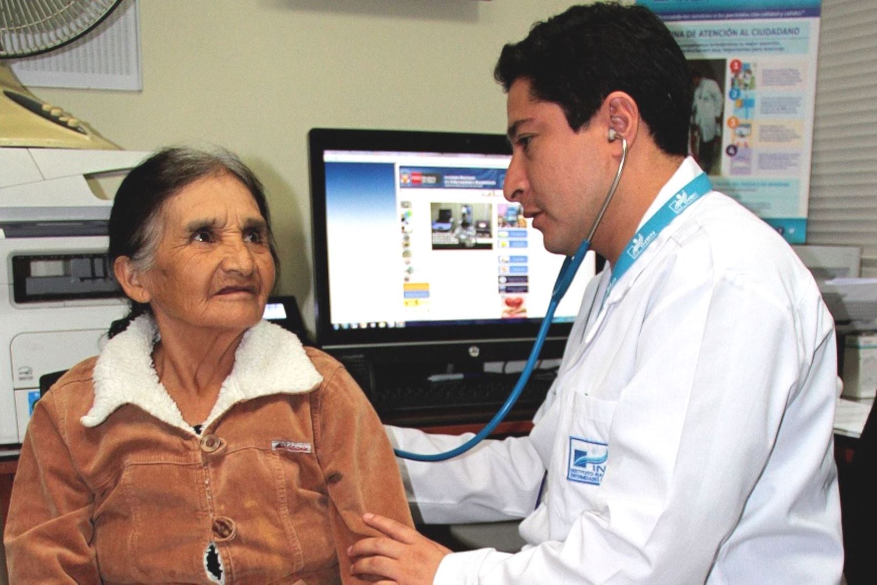 ¿Cómo tener una buena salud después de los 60? chequeos médicos que no pueden faltar. Foto: ANDINA/Difusión.