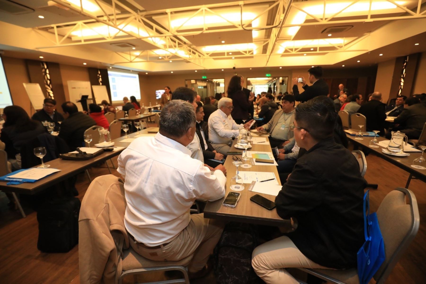 Otass desarrolló taller estratégico con especialistas en transformación digital. Foto: OTASS/Difusión.