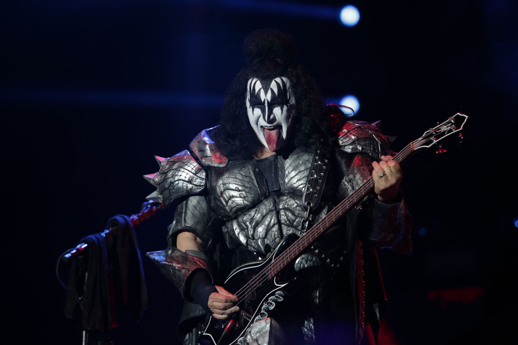 Gene Simmons,también conocido por su personaje teatral, The Demon, es el bajista y colíder de Kiss, la banda de rock que cofundó con el cantante y guitarrista rítmico Paul Stanley a principios de los setenta.. Foto: AFP
