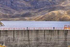 La represa Antacoto, en la región Junín y de una altitud de 4600 msnm, es la más grande del sistema de almacenamiento, con una capacidad de 120 millones de metros cúbicos. Foto: ANDINA/Braian Reyna