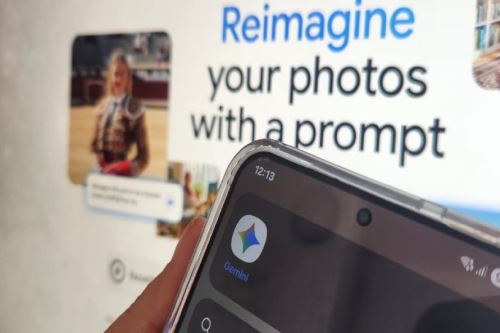 Gemini te permite combinar fotos, cambiar el fondo de una habitación o colocar un personaje (o a ti mismo) en cualquier lugar del mundo.