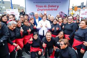 Ministra Fanny Montellanos inauguró la “Feria de Sabios y Emprendedores” en Breña, junto a adultos mayores que demostraron que la edad no limita los sueños. Foto: ANDINA/Difusión